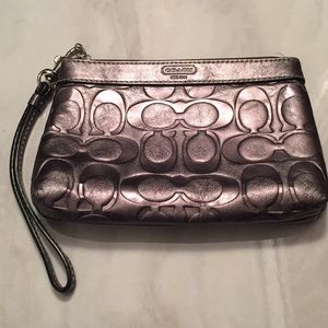 Coach wristlet never used